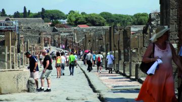 Pompeii Large Groups Tour Guide